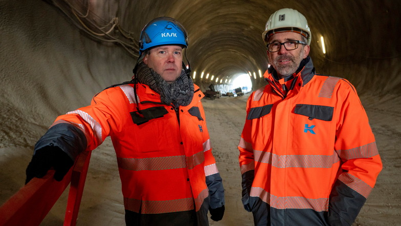 "Man sieht, was man geschaffen hat." Die Bauingenieure Lars Preiß (l.) und Niklas Hirche freuen sich schon auf den Tag, an dem sie durch den fertigen Kohlbergtunnel laufen.