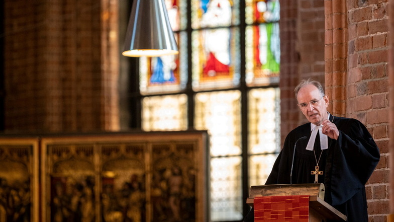 Ralf Meister, Leiter der Bischofskonferenz: "Die AfD vergiftet mit ihren Hetzparolen den Geist der Gemeinschaft."