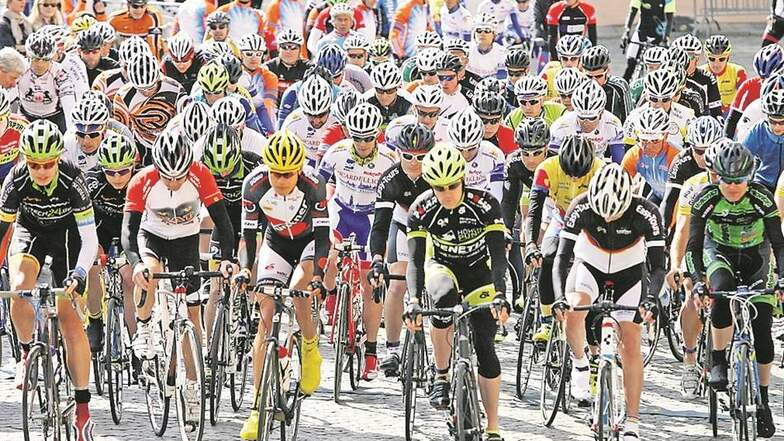 Rekordteilnahmefelder gab es erneut bei den Radrennen über 50 und 80 Kilometer, die auf gesperrtem Rundkurs ohne Komplikationen blieben. 145 Frauen und Männer waren dabei.