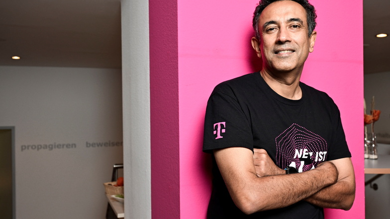 Srini Gopalan,  Deutschlandchef der Telekom, bei seinem Besuch in Dresden.