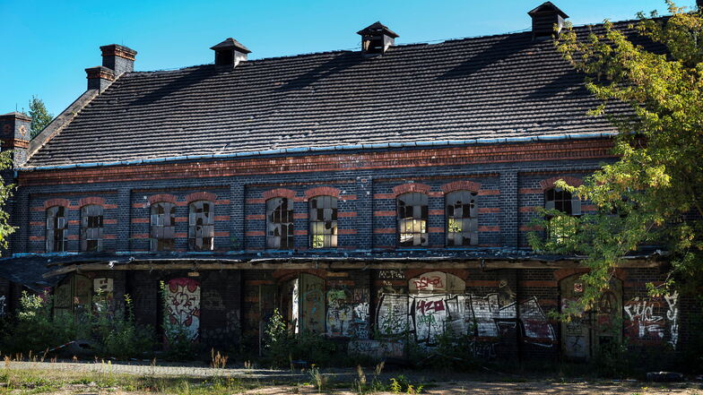 Die Gebäude im Schlachthof-Gelände an der Cottbuser Straße in Görlitz stehen zum Großteil seit Jahrzehnten leer.