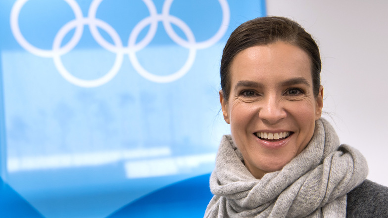Katarina Witt, hier bei einem Besuch der Ice Arena während der Olympischen Winterspiele in Südkorea, hat viele Jahre in Chemnitz trainiert und unterstützt die Stadt bei ihrer Bewerbung um den Titel der Europäischen Kulturhauptstadt.