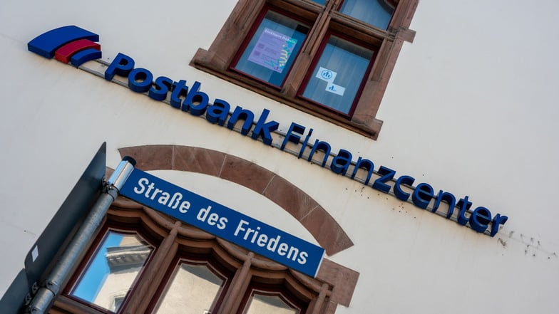 Anfang Juli ist der Post-Service im Gebäude an der Straße des Friedens 27 eingestellt worden. Nun schließt die Filiale der Postbank Ende August.