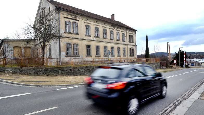 Blick auf die Webschule in Großschönau. Damit hat die Gemeinde einiges vor.