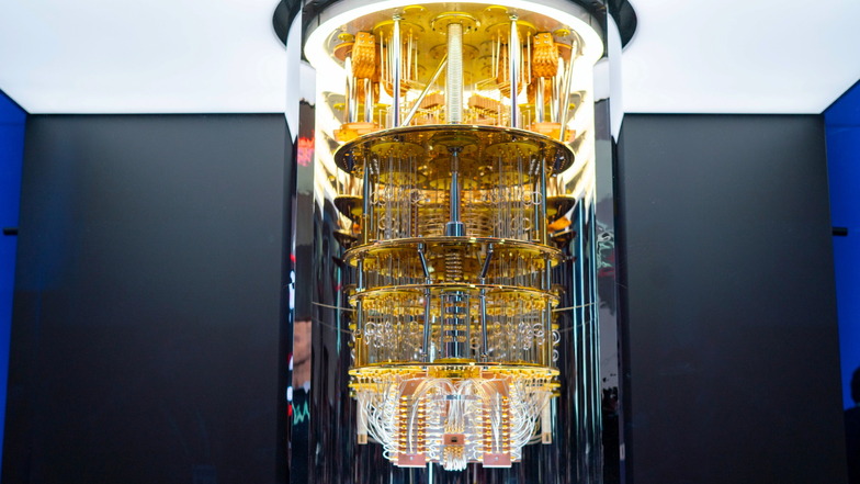 Ein IBM-Quantencomputer der Serie «Q System One» steht soll die deutsche Wirtschaft in die Zukunft führen.