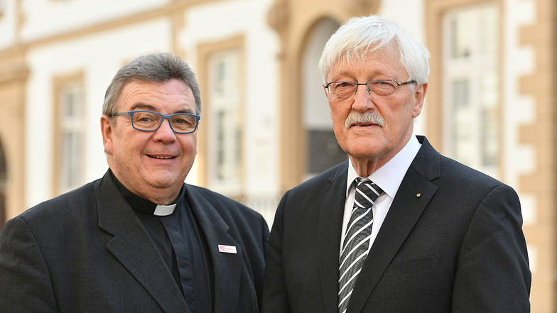 Der Generalsekretär des Bonifatiuswerkes Monsignore Georg Austen und Präsident Heinz Paus.