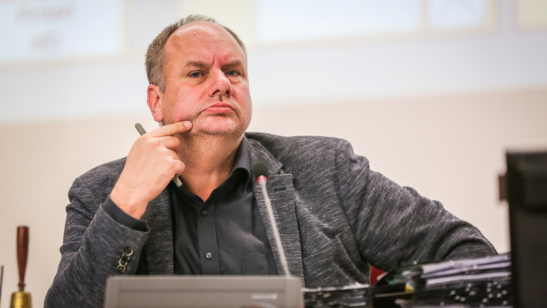 Dresdner Bürgermeister-Streit: Land stellt OB Hilbert ein Ultimatum