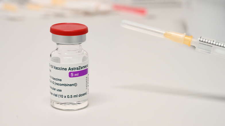 Zwei Leisniger Ärzte bieten Impfungen mit Astrazeneka für alle an.