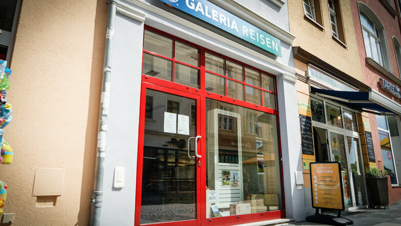 Galeria Reisen in der Bautzener Reichenstraße war bereits seit Wochen coronabedingt für Kunden geschlossen - und öffnet jetzt auch nicht mehr.