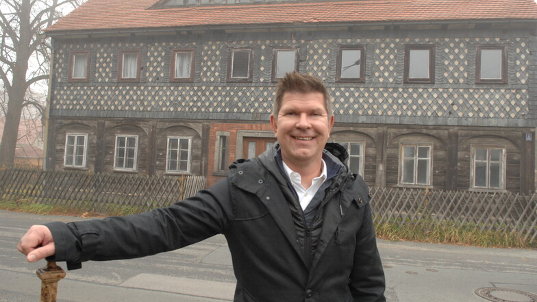Dieses Umgebindehaus stand in Neugersdorf bevor Thomas Mix es kaufte und nach Brandenburg versetzen ließ.