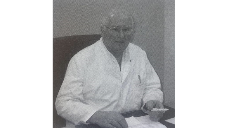 Dr. Hans-Dieter Grand anlässlich seiner Verabschiedung als Leiter der Görlitzer Frauenklinik 2002.