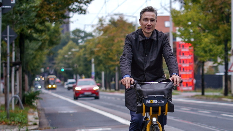 Baubürgermeister Stephan Kühn ist privat vorrangig mit dem Fahrrad unterwegs. Er findet: Verkehrspolitik muss für alle gemacht werden.