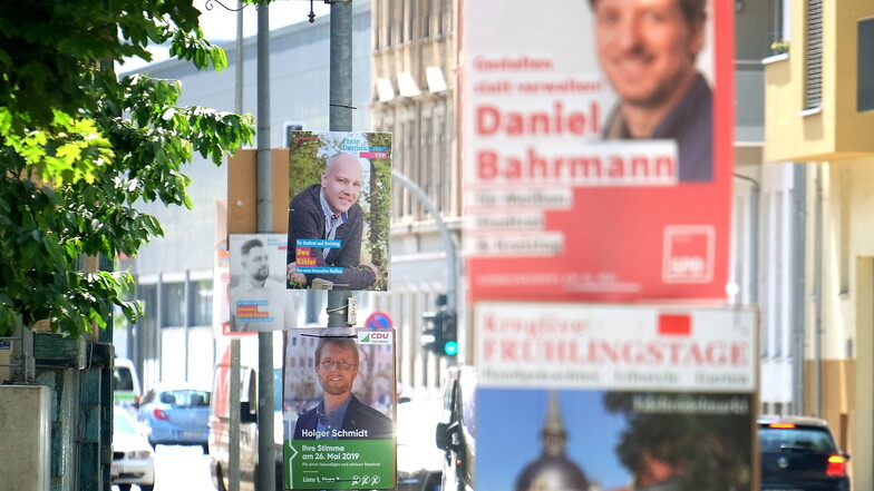 Symbolfoto: Bald ist es wieder soweit, und Wahlplakate zieren die Laternen. Welche Partei hat im Landkreis den größten Mitgliederzuwachs?