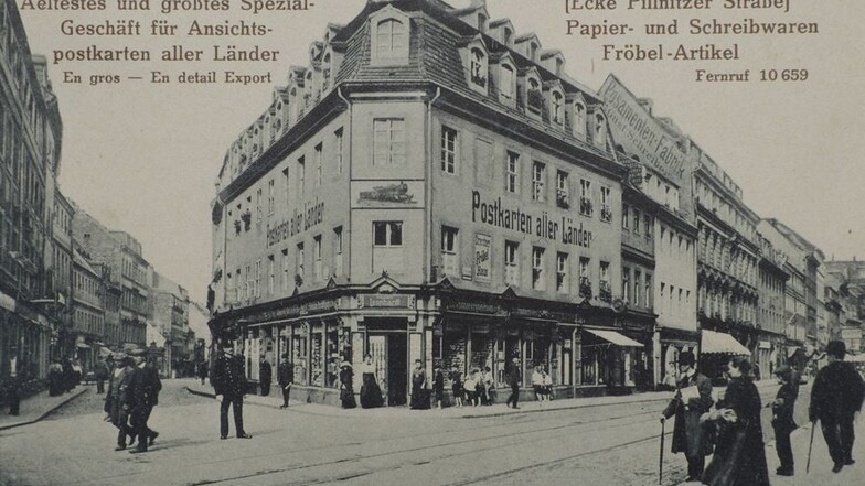 Über dem Eingang des Geschäftes an der Ziegelstraße2 gab es ein großes Bild mit Lok-Motiv.