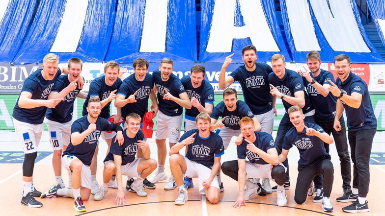 Geballte Dresdner Basketball-Power. Die Titans sind vorzeitig Hauptrundenmeister der Südstaffel der zweigeteilten dritthöchsten Spielklasse.