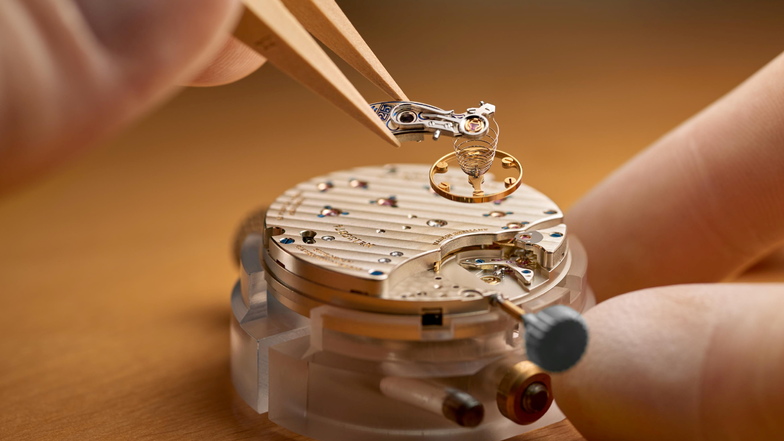 Die Firma Lange Uhren ist weltweit bekannt für ihre Präzisionsuhrmacherei.