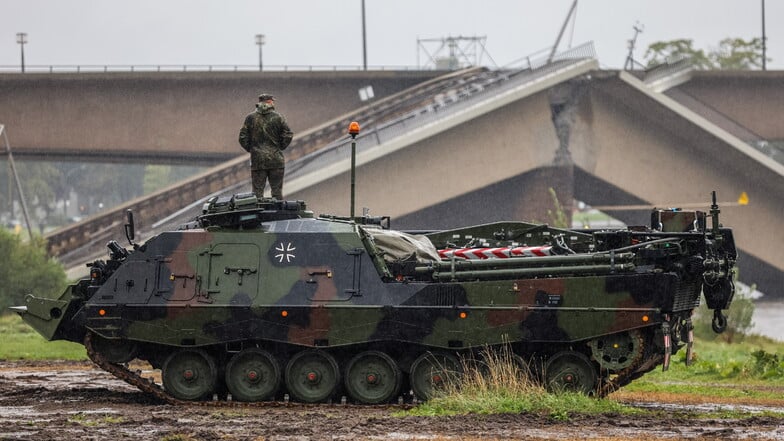 Auch die Bundeswehr unterstützt die Einsatzkräfte