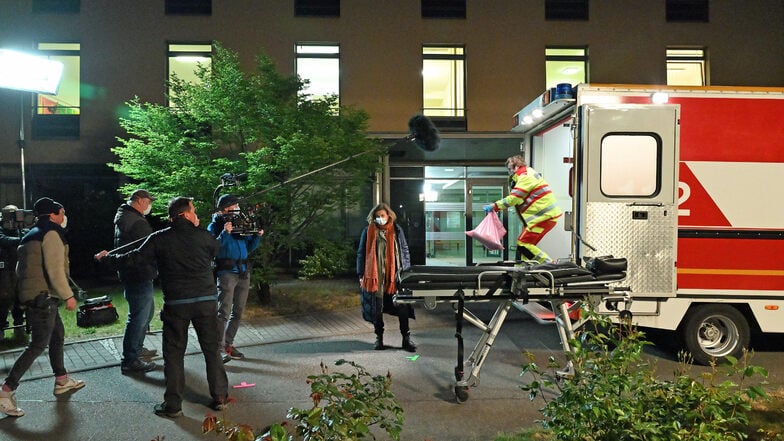 Ende März waren die Dreharbeiten für den neuen Dresden-Tatort gut eine Woche nach Beginn unterbrochen worden. Nun geht es weiter. Im Bild: Kommissarin Karin Gorniak.