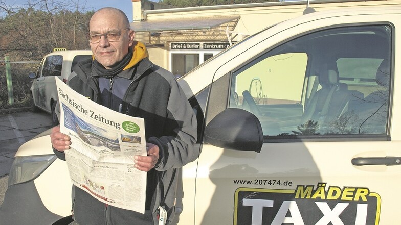 Norbert Dlabola ist einer der Fahrer, die dafür sorgen, dass die Sächsische Zeitung pünktlich bei ihren Lesern ist. Auch Weihnachten.
