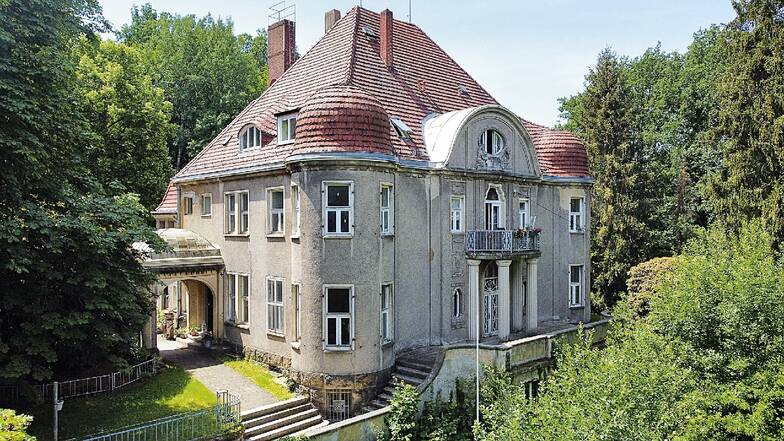 Denkmalg. Villa mit parkähnlichem Grundstück in Schirgiswalde-Kirschau / Mindestgebot 299.000 Euro