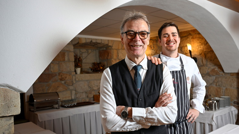 Erbgericht-Chef Karsten Haufe mit Sohn Philipp. Seit fast 90 Jahren ist das Hotel mit Restaurant in Familienhand.