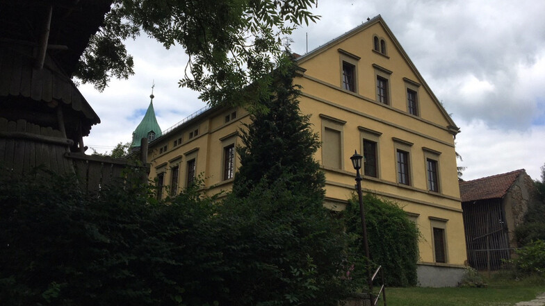 Die Kirchgemeinde will das HuGO-Haus in Langenwolmsdorf umbauen, modernisieren und erweitern. Dafür braucht es noch viel Geld. 