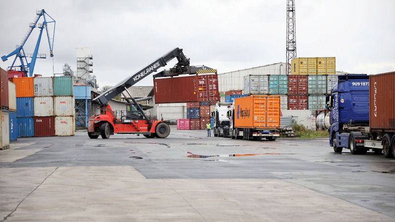 Kritiker befürchten Kostenexplosion für neues Hafenterminal in Riesa