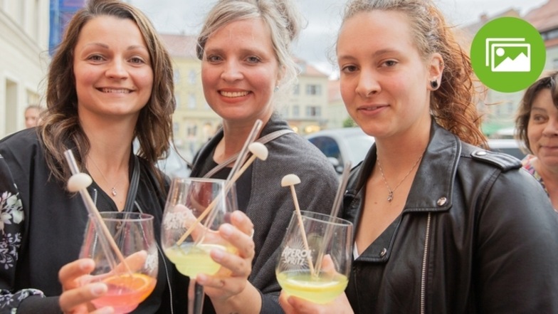 Am Freitagabend gab es in der Kamenzer Innenstadt viele glückliche Gesichter: Schätzungsweise 1.000 Gäste kamen zur ersten Cocktailnacht.
