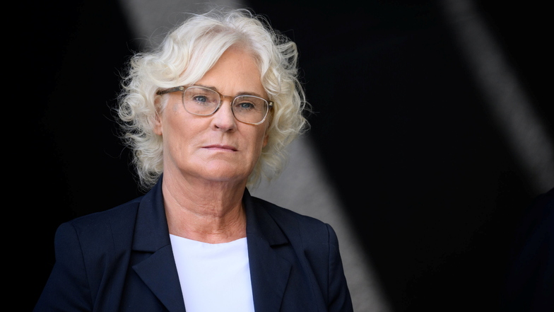 Verteidigungsministerin Christine Lambrecht (SPD) tritt zurück.