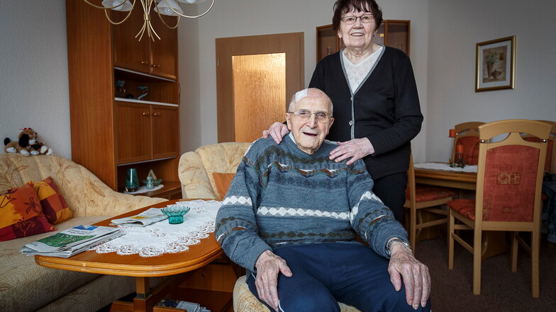 Paul und Rita Schätzel aus dem Görlitzer Frauenburgkarree sind Rentner. Damit gehören sie im Kreis Görlitz zu einer sehr großen Bevölkerungsgruppe.