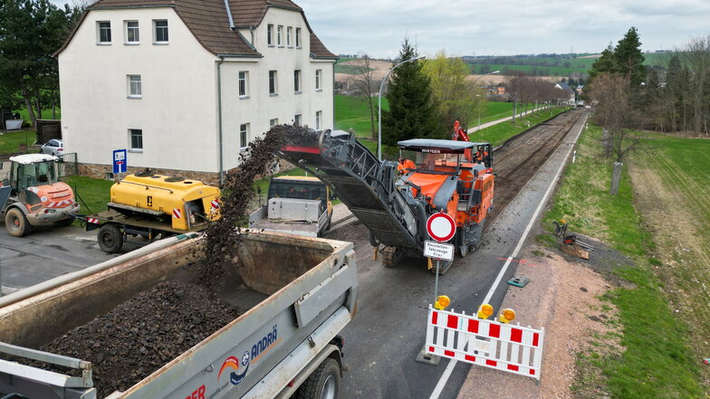 Seit Wochenbeginn wird in Döbeln die Sanierung der Leipziger Straße fortgesetzt.