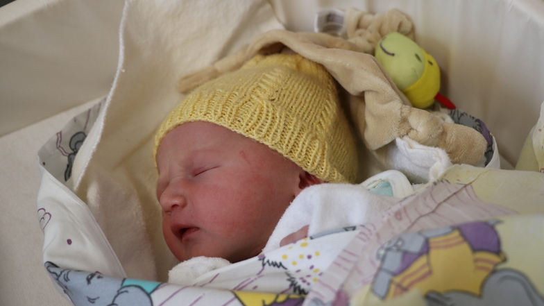 Clara Jona-Elisa war das erste Baby, das in diesem Jahr im Klinikum Freiberg geboren wurde.