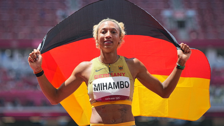 Malaika Mihambo jubelt über Gold bei Olympia - nachdem sie 2018 schon Europameisterin wurde und 2019 den WM-Titel holte.