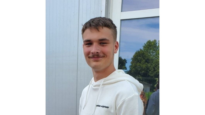 Der 17-jährige Pascal K. aus Flöha wird vermisst. Die Polizei vermutet, dass er sich im Raum Döbeln aufhält. Wer kann Hinweise geben?