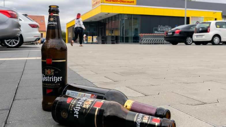 Die SZ berichtete am 13. September über die Sorgen der Anwohner in Königswartha zwischen Plattenbausiedlung und Netto-Markt. Betrunkene Männer randalieren oder pöbeln dort. Nun machte ein Mann wieder Schlagzeilen.