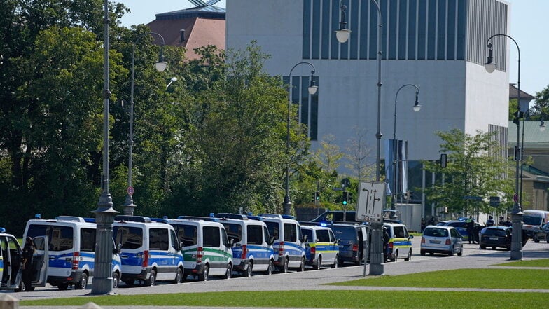 Das NS-Dokumentationszentrum am Karolinenplatz. Die Einrichtung setzt sich mit der Geschichte des Nationalsozialismus auseinander und blickt auf Gegenwart und Zukunft.