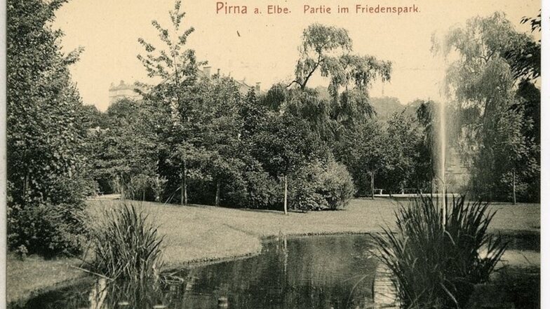 Blick in den Friedenspark auf einer Postkarte um 1905.