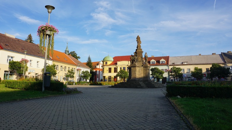 It was a very winding Platz der Republik beziehungsweise Marktplatz.