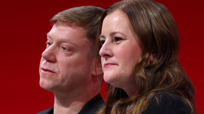 Die Linken-Vorsitzenden Janine Wissler und Martin Schirdewan führen die Partei seit 2022 gemeinsam. Nun haben sie ihren Rückzug angekündigt.