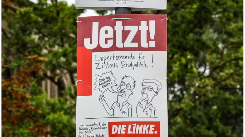 Eines der Plakate der Initiative "Parkschulausbau Jetzt!". Dieses hing auf der Bahnhofstraße.