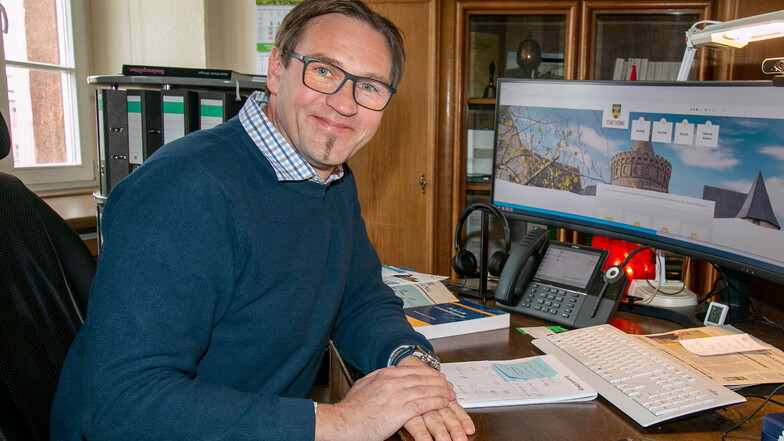 Carsten Graf (50) ist seit August Bürgermeister in Leisnig. Die Kennenlernphase mit Leisnig und den Ortsteilen geht auch 2023 noch weiter.