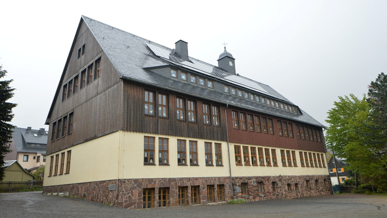 Die Grundschule Altenberg soll 10.000 Euro bekommen.