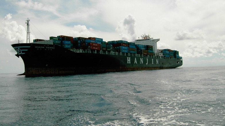 Einer der früheren Arbeitsplätze von Katharina Grimm: die "Hanjin Vienna", ein fast 300 Meter langes Schiff, das 5.700 20-Fuß-Container mitnehmen kann.