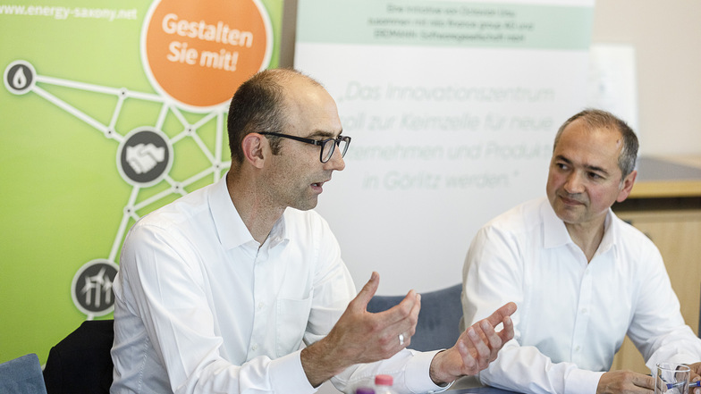 Lukas Rohleder (links) im Gespräch mit dem OB, hier bei einem früheren Treffen. Der Chef von Energy Saxony unterstützt die Pläne Octavian Ursus.