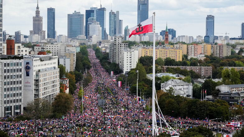 Großdemo in Warschau: Polens Opposition macht mobil