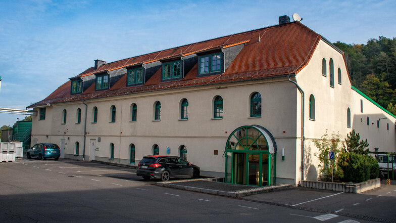 Der Hofladen befindet sich auf dem Betriebsgelände der Kelterei Sachsenobst in Neugreußnig/Ebersbach.