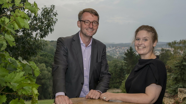 Innenminister Roland Wöller feierte seinen Einzug in den Landtag im September 2019 mit seiner Frau Corinna Franke-Wöller in Pesterwitz. Nun will auch sie ein Mandat.