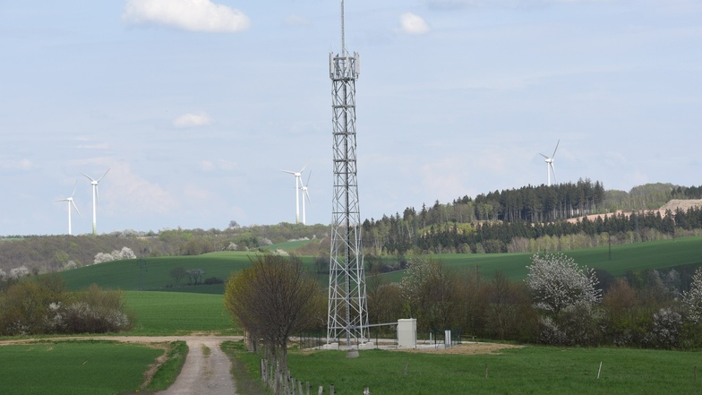 So ähnlich wie dieser Turm bei Obercarsdorf könnte der Mast in Lauterbach aussehen.