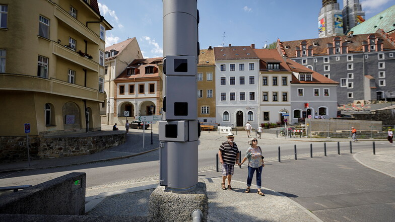 Seit einigen Jahren stehen diese Überwachungskameras an der Altstadtbrücke und an vier weiteren Standorten.