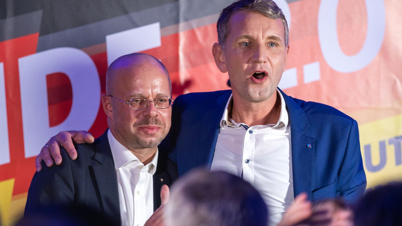 Kalbitz wird mit Thüringens AfD-Chef Björn Höcke zur Führung des sogenannten "Flügels" in der Partei gezählt. Der soll sich inzwischen aufgelöst haben.